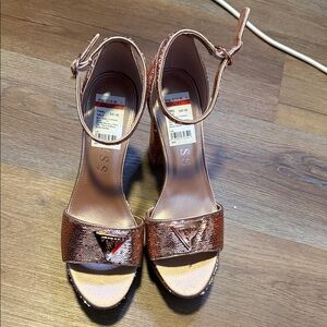 Guess Women's Metallic Rose Heels